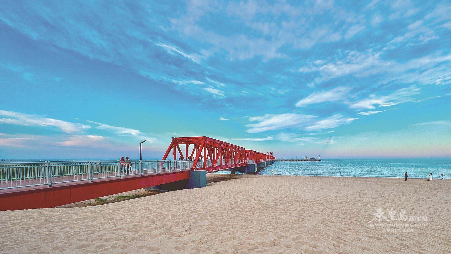 紅橋入海 流云聚